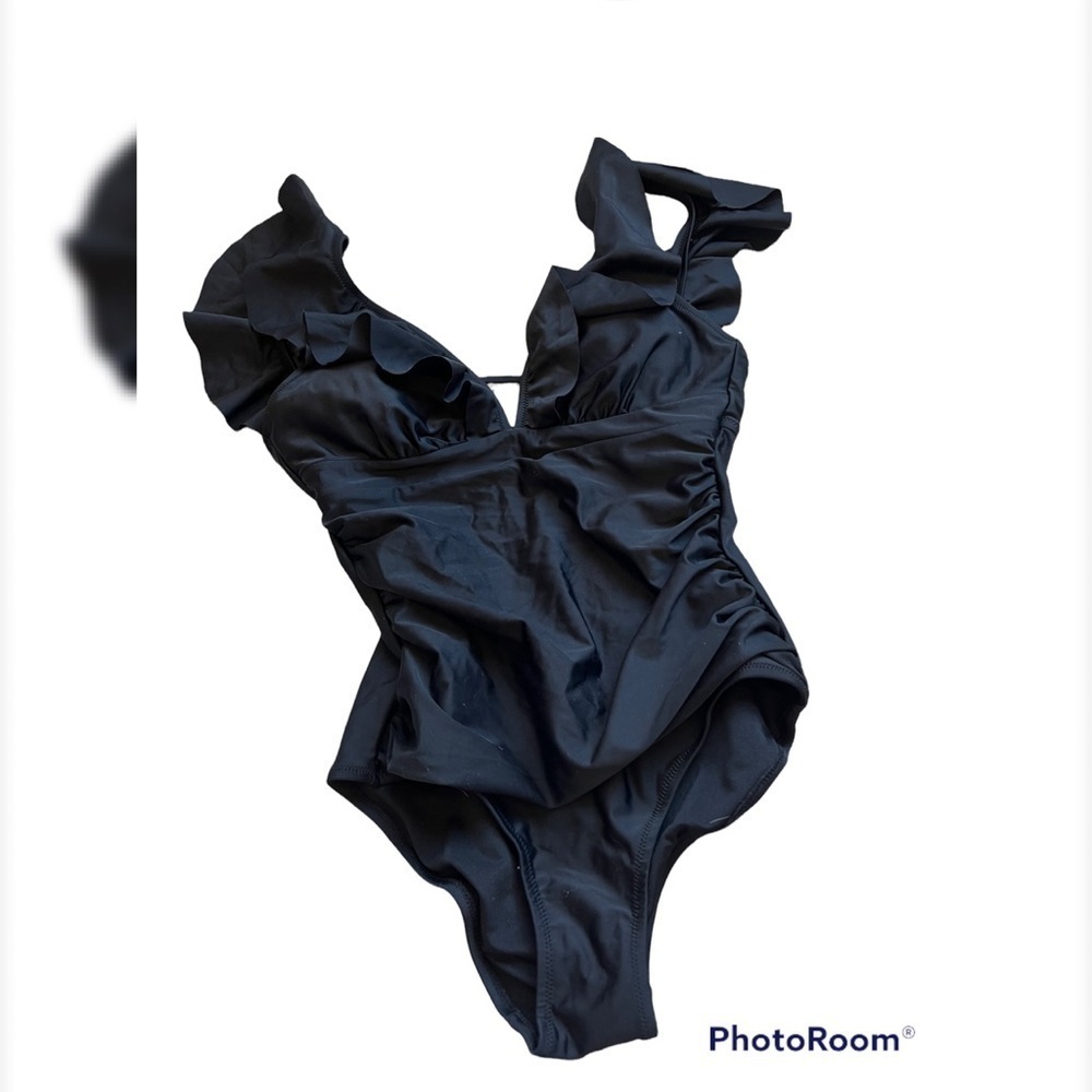 NWT Cocoship black‎ ruffle one piece swimsuit